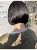 暗髪ぱっつんボブ