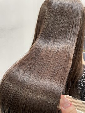 エスカーラ 表参道(THE ESCALA) @aidaman321/ショコラベージュ/ボブルフ/カール/ベービーバング/