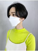 刈り上げハンサムショート_アースカラーくびれヘア_ba363641