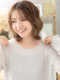 カバーヘア ブリス 戸田公園西口店(COVER HAIR bliss)&nbsp;くせ毛風カール透け感ミディアムウルフa戸田公園20代30代40代