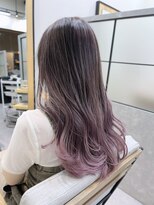 リノショアーズ 日本大通り店(RINOSHORES)&nbsp;バレイヤージュペールホワイトバイオレットピンク20代