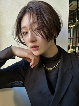 メイカ(MEIKA) 【 ハンサムショートボブ × マロンベージュ 】浅野美紀