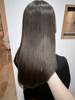 スイート ヘアデザイン(Suite HAIR DESIGN)&nbsp;アッシュブラウン 【Yumi/大人可愛い】