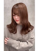 ルノン(LUNON)&nbsp;イメチェンヘアスタイルホワイトブロンド外ハネボブ美髪のススメ