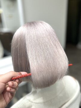 アフィナー(Afinar) ケアブリーチ◎ホワイトシルバー【横浜/横浜駅】