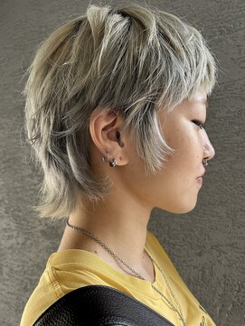 アルカナ 明治神宮前原宿(ARCANA) マレットヘア　マレットカット　シルバーカラー　ウルフカット