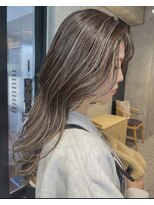 ルーフ 町田店(LUFE)&nbsp;極細ハイライトカラー