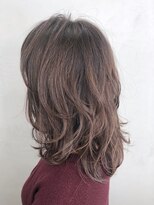 ブラウングレージュ_たまねぎアレンジくびれセミディ_ba204552