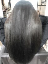 ジーナ 博多(Zina)&nbsp;【Zina】うる艶髪/大人かわいい/カーキグレージュ/20代30代40代