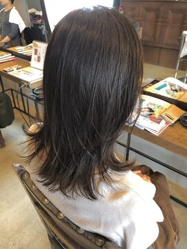 アングゥギャラリー(ungu GALLERY) 黒髪×くびれミディ