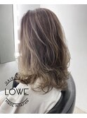 【LOWEなつみ】ベージュグラデーションカラー外ハネネオウルフ