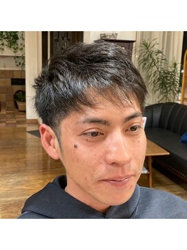 ディーアンドシー ヴァータ(D&C vaRta) 手ぐしで整うスタイリングいらずの楽々ショート。