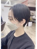 ラクシア(LucxiA)&nbsp;ハンサムショート/くびれショート/センターパート