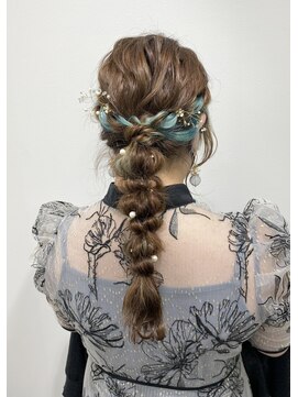 アンリ(Anli) 【tomomi*ヘアアレンジ*ヘアセット*玉ねぎアレンジ*ローポニー】