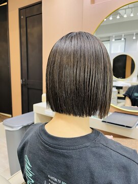 アオ 花咲町(a-o) パッツンボブ《a-o 横浜 花咲町》