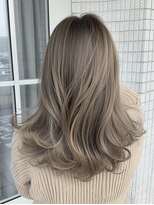 クラン 岡本(Chlan)&nbsp;透明感抜群！明るめブラウンから作るくすみベージュ