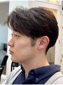 ニュアンスパーマ×センターパート×フェザーショート