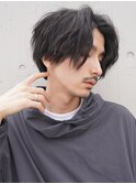 柔らかさとラフさの絶妙バランス。大人センターパート