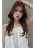 韓国風くびれレイヤーカット×グレージュ×透明感ブラウン川又