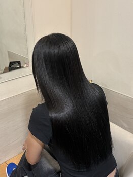 エス Sスタイルの写真/【大村】女性らしさが伝わる極上の艶感スタイルを実現★大人女性の品を創るのは髪のケアから*