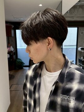 ファルベ(Farbe) 波巻きツイストスパイラル/センターパート/ニュアンスパーマ