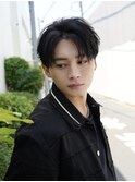 シャドウパーマコンマヘアナチュラルセンターパートツーブロック