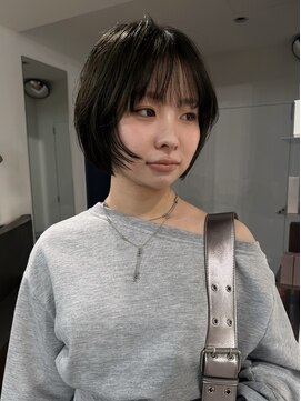カシェル トウキョウ(Cashel Tokyo) オリーブグレージュ ミニマルボブ