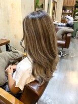 ジョージ(Jo-Ji)&nbsp;筋感バレイヤージュ 30代40代