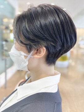 レンジシキチジョウジ (RENJISHI KICHIJOJI) インナーカラー刈り上げハンサムショート【RENJISHI 松岡】