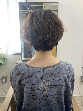 イット(it.) it.yui マッシュショート パーマスタイル