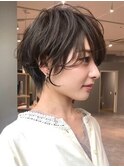 美髪シアーカラーピンクブラウンショートカット切りっぱなしボブ