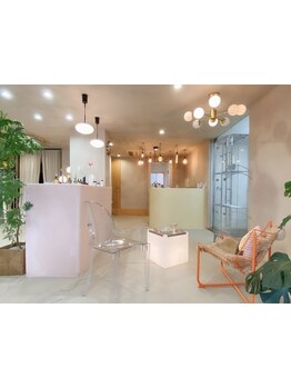 【長野駅徒歩3分】駅チカなのに隠れ家のような、トレンドに敏感な大人女性がこぞって通う上質サロン─。