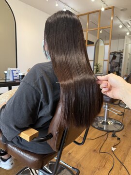 ロアナミドリノ(LOANA MIDORINO) 長期間ストレートキープ！［縮毛矯正］