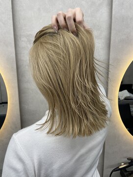 ルノン シェリー(LUNON cheliy) 切りっぱなしボブ/ブロンドカラー/ハイトーンカラー