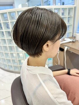 アッシュ 下北沢店(Ash) 暗めカラーがかわいい！耳掛けショートボブ