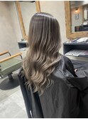 バレイヤージュ、ハイライト、レイヤーロング、グレーベージュ