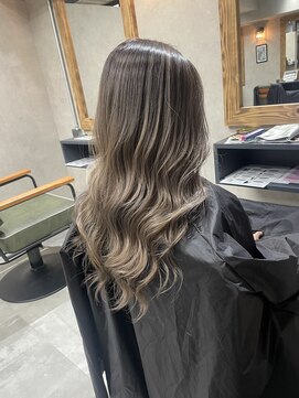 サニー 渋谷(SUNNY) バレイヤージュ、ハイライト、レイヤーロング、グレーベージュ