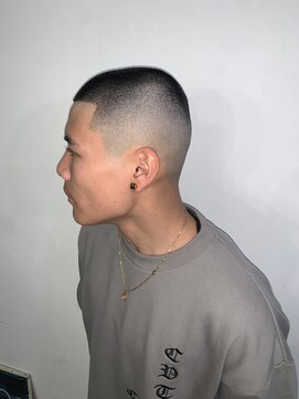 メリケンバーバーショップ フクオカ(MERICAN BARBERSHOP FUK) 坊主フェード