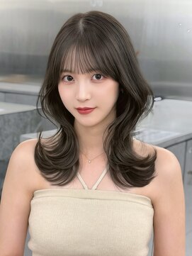 マウルルナ(MAEUL luna) レイヤーカット　韓国くびれ　ミディアム『MAEUL luna 桔川』