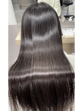 ココナ ヘア メゾンプリュス(cocona hair maison+) 艶髪/縮毛矯正/髪質改善/(NOA)