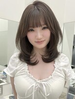 アイトーキョーエス 渋谷(AI TOKYO S)&nbsp;ミディアムレイヤーハッシュカットヘーゼルベージュダブルカラー