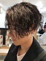 マグカーネバイフィフス オカヤ(Mag KANE by fifth okaya) 岡谷メンズカットメンズパーマツイストスパイラルパーマフェード
