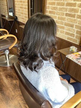 ヘアーデザイン グロウ(hair design Grow) セミロンググラデーション