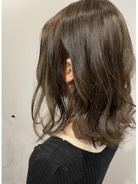 シュウ(SHU) ミディアムレイヤー