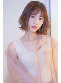 くびれが可愛いシースルーボブ