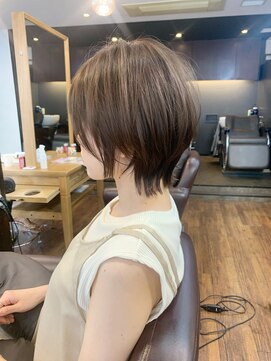 レイラバイアフロート 吉祥寺(Lila by afloat) 【畑中正敏】20代30代40代◎小顔丸みくびれショート、ボブ