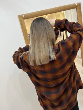 ウッドベル(wood belle) シャドウルーツ