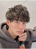 ツイストパーマ無造作パーマメンズマッシュ刈り上げツーブロック