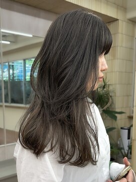 パークレーン アイス イヴェン(park lane ICI yeven) オリーブグレージュ　赤み消しカラー　レイヤーカット/momoka