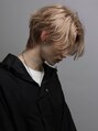 リップス 渋谷(LIPPS) 前下がりバランス、センターパート、ハイトーンカラー